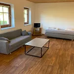 Hofberg Apartmanhotel 3*