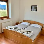 Hofberg Apartmanhotel 3*